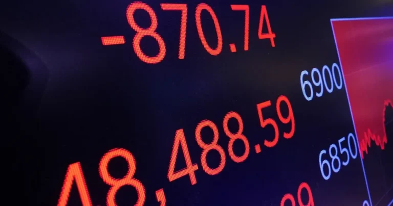 Bourses en chute : Trump attise les tensions autour du Groenland