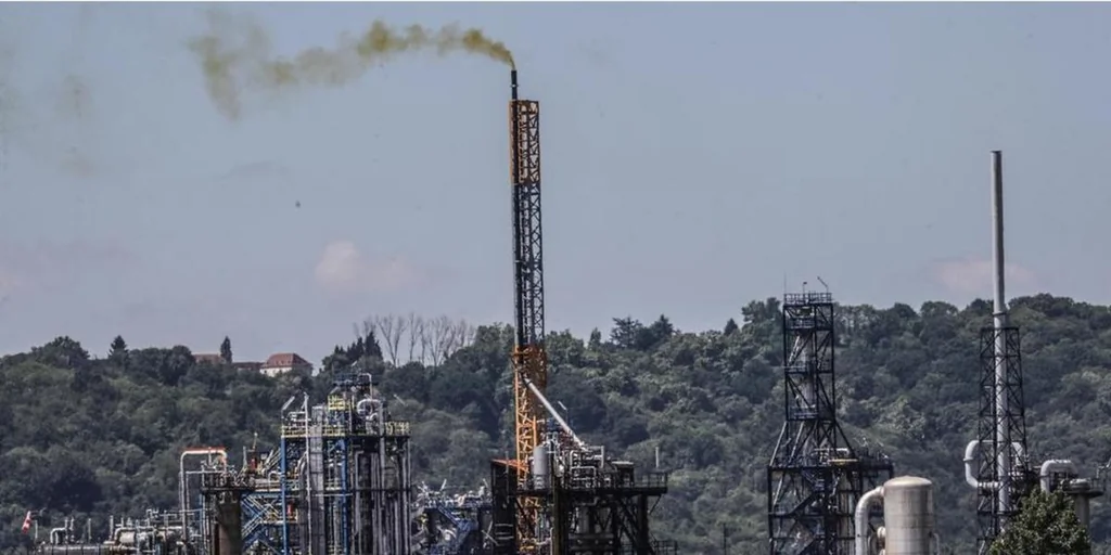 Baisse des émissions de gaz à effet de serre en France en 2025 modeste