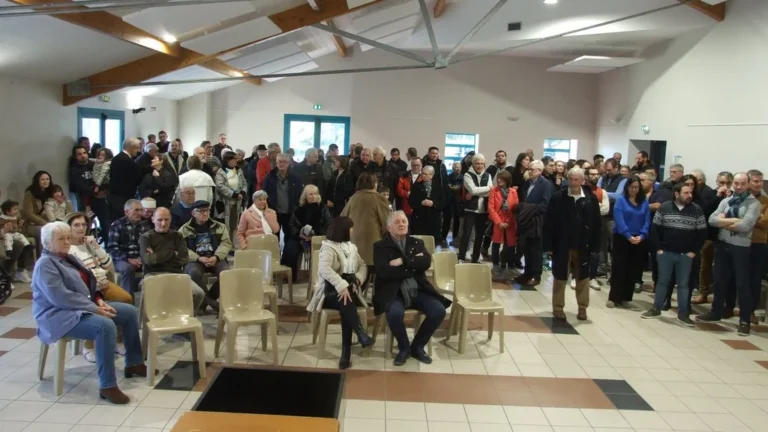 Départ d’un maire après 43 ans et service des brûlés à Marseille