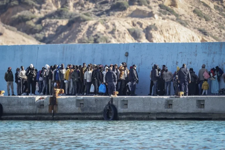 Entrées irrégulières dans l’UE en baisse de 26% en 2025, selon Frontex