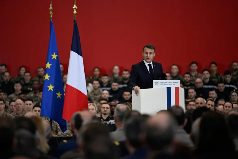 Groenland: la France renforce ses moyens et clarifie sa position