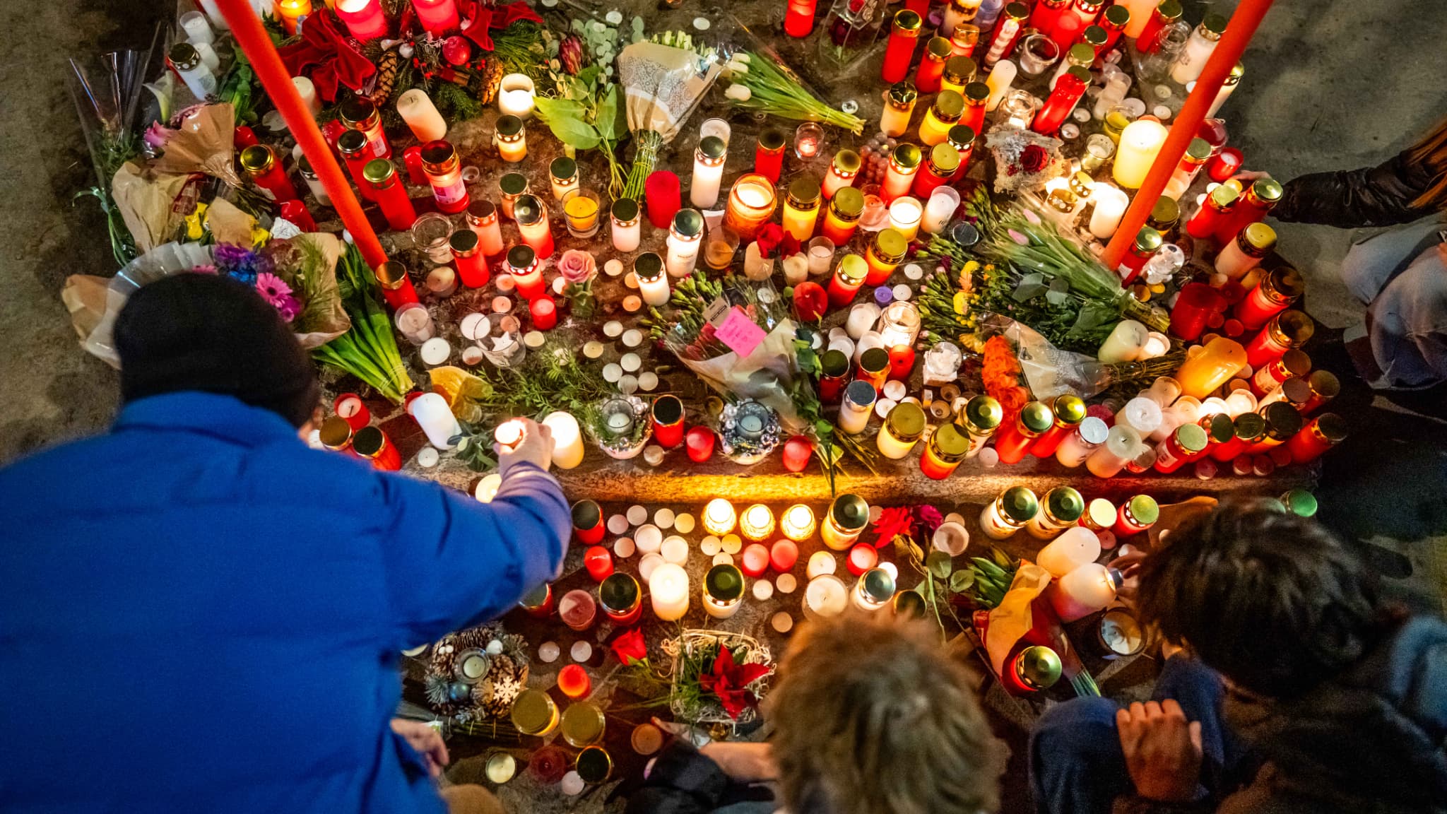 Entrée du bar Le Constellation incendié à Crans-Montana