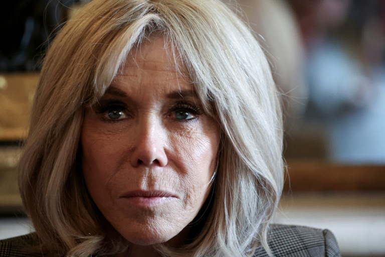 Prévenus lors du verdict du procès Brigitte Macron