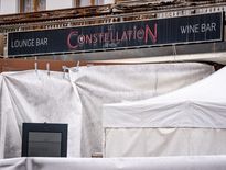 Les gérants du bar Le Constellation font l’objet d’une enquête en Suisse.