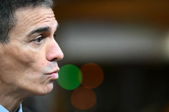 Le Premier ministre espagnol, Pedro Sánchez s’adresse à la presse en marge d’un Conseil européen à Bruxelles