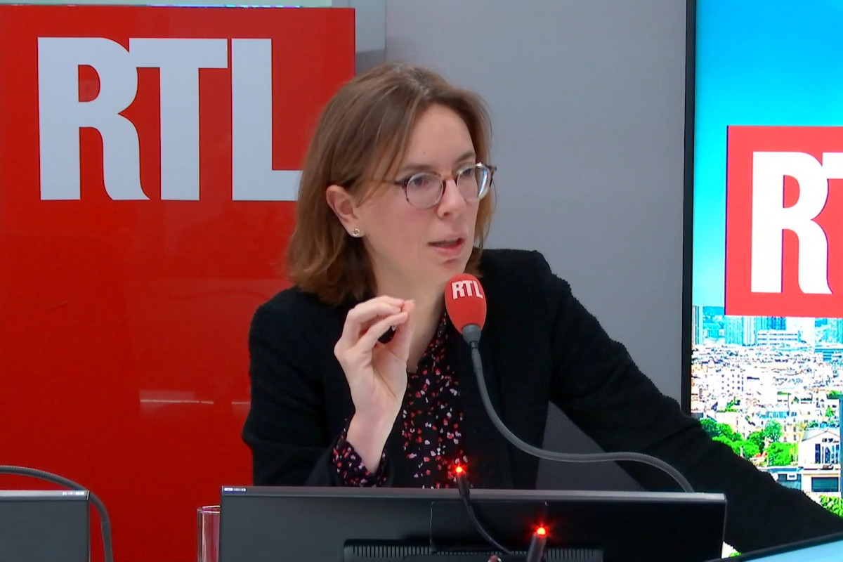 Amélie de Montchalin dans le studio RTL