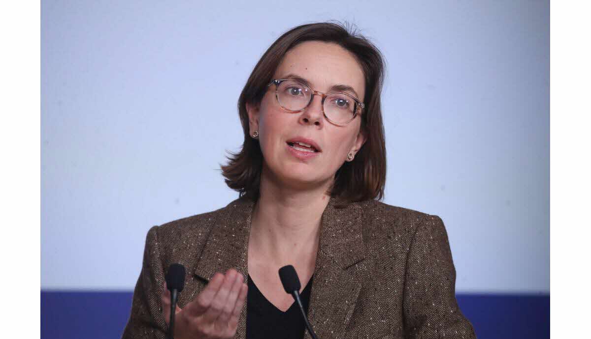 Montchalin et le budget 49-3 discuté