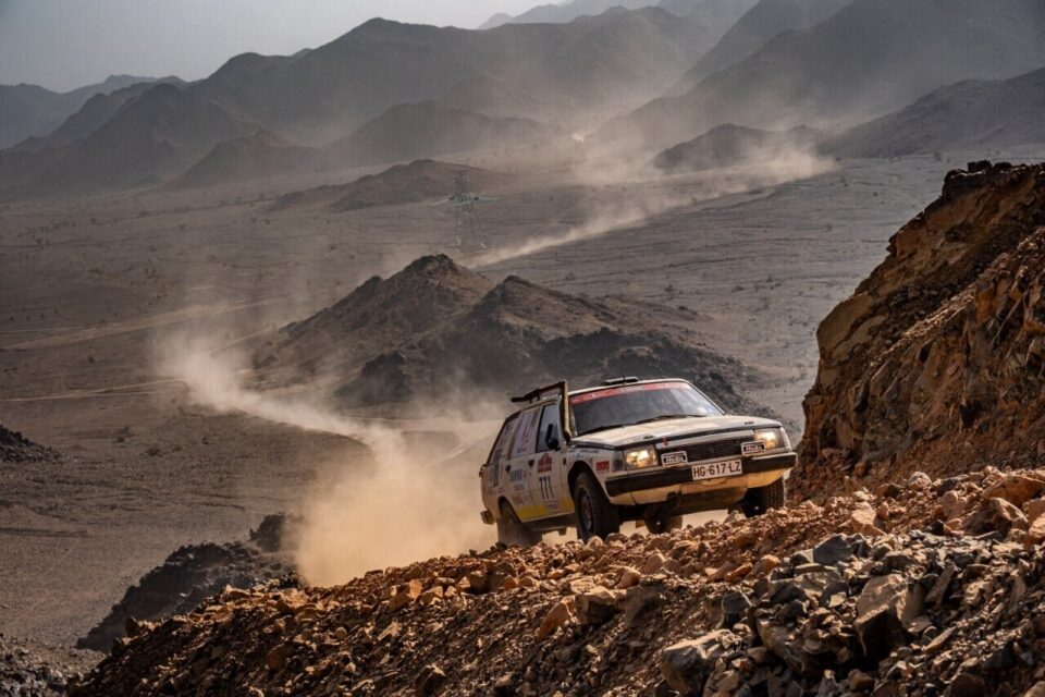 La R18 4×4 de Trégastel sur les pistes d’Arabie Saoudite