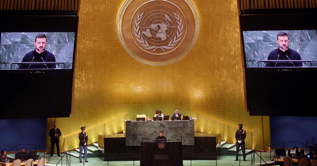 Vue générale de Kiev après les frappes et les coupures de chauffage