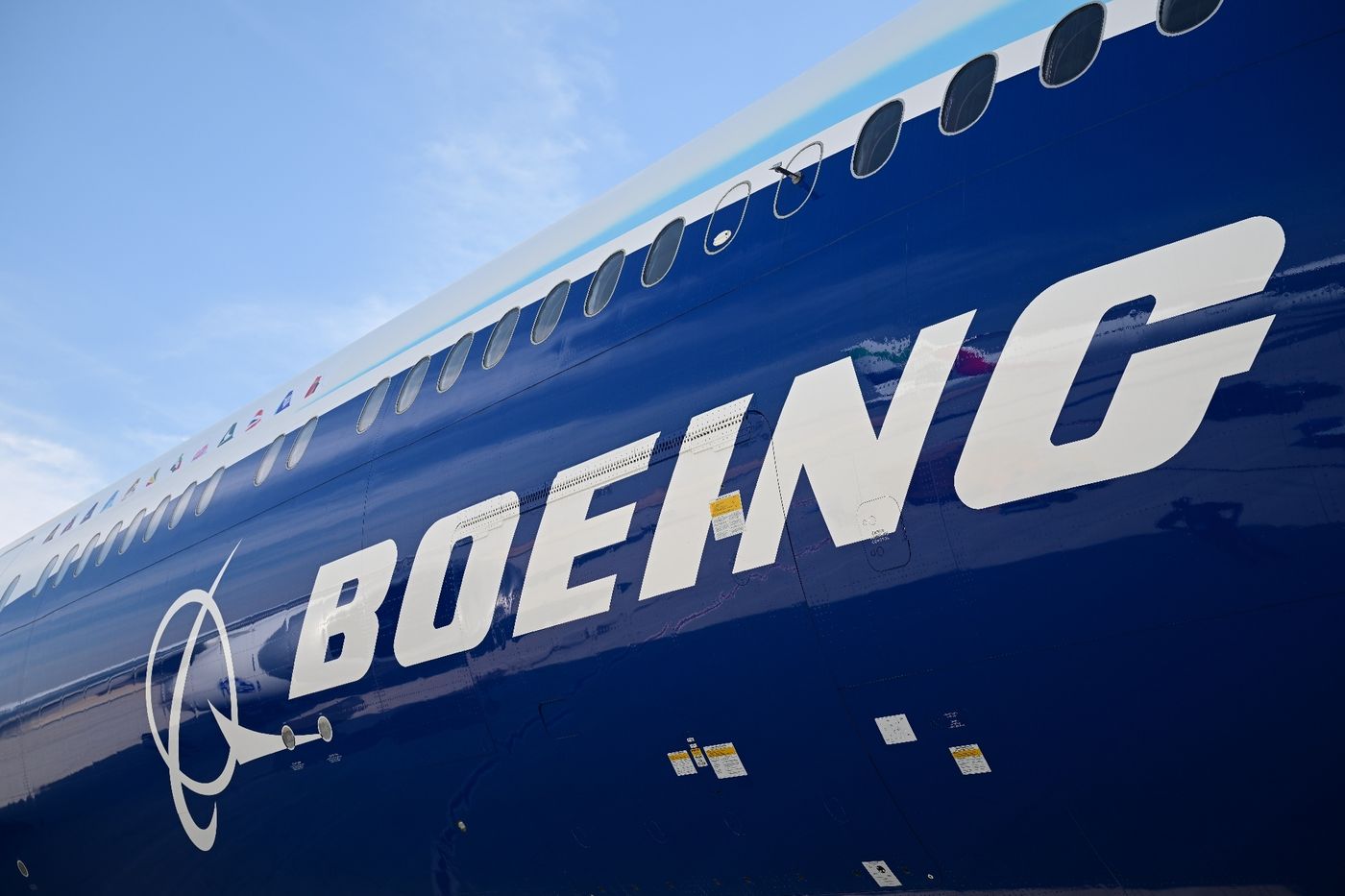 Boeing 777-9 sur le tarmac de l'aéroport
