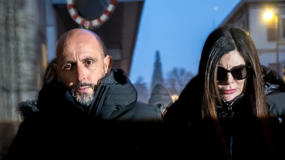 Jacques Moretti et Jessica Moretti arrivant au parc