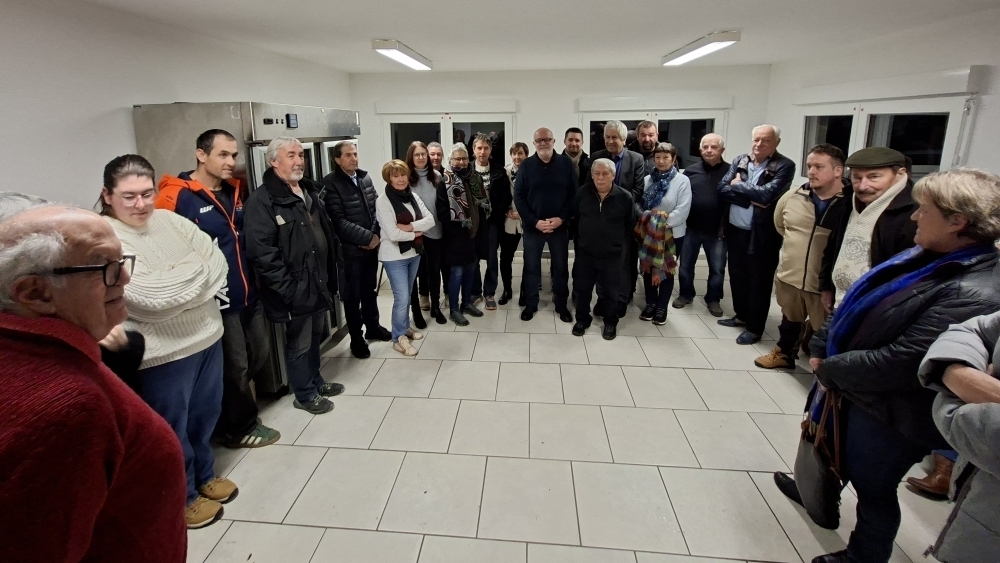 Cérémonie des vœux municipaux dans un village