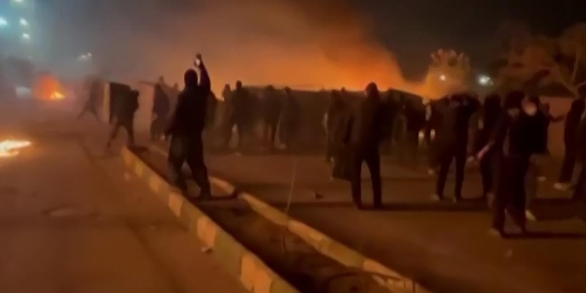 Forces de sécurité iraniennes lors d'une manifestation