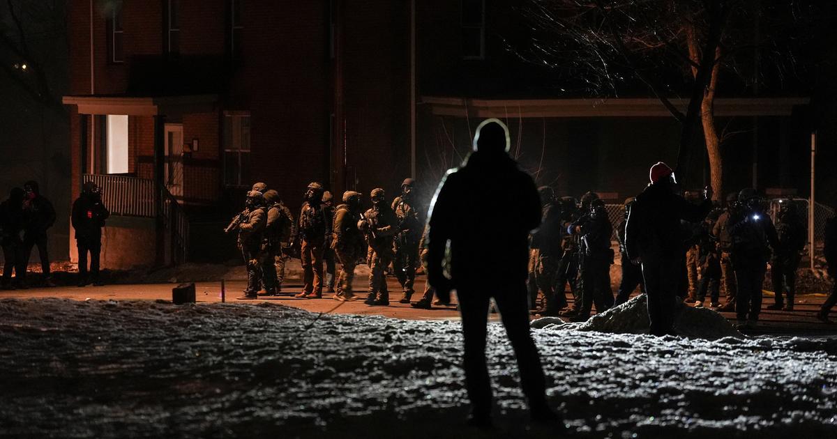 Agent ICE lors d'une intervention à Minneapolis