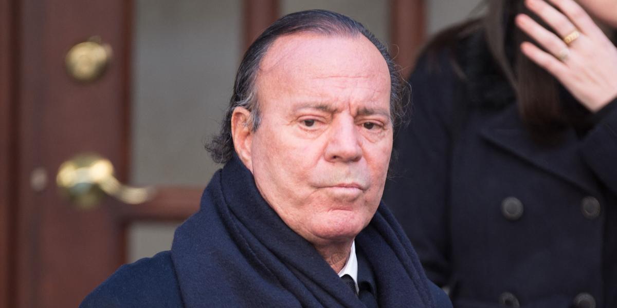 Chanteur Julio Iglesias lors d'un événement