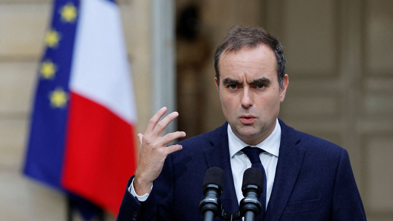 Sébastien Lecornu lors de l’allocution à Matignon