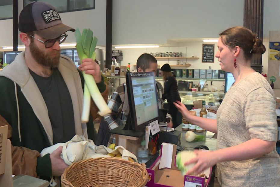 Épicerie des Halles de la Martinière en liquidation