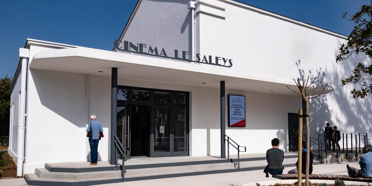 Salle et programmation du cinéma Le Saleys à Salies-de-Béarn