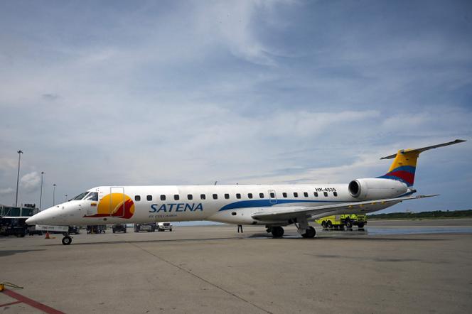 Avion de Satena à l