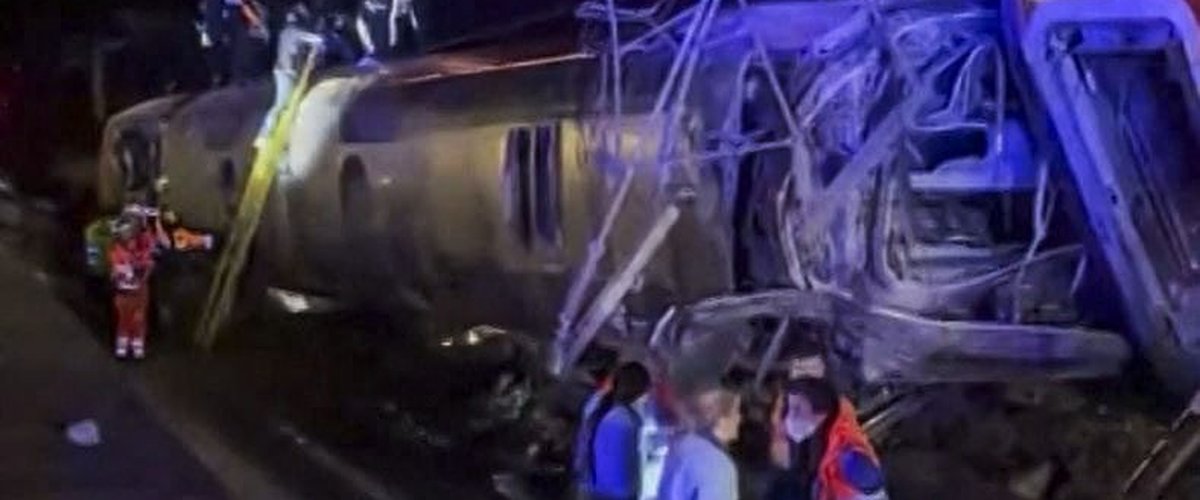 Secours et secours sur le site du crash en Andalousie
