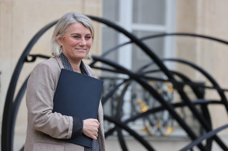 Stéphanie Rist au Conseil des ministres à l Elysee