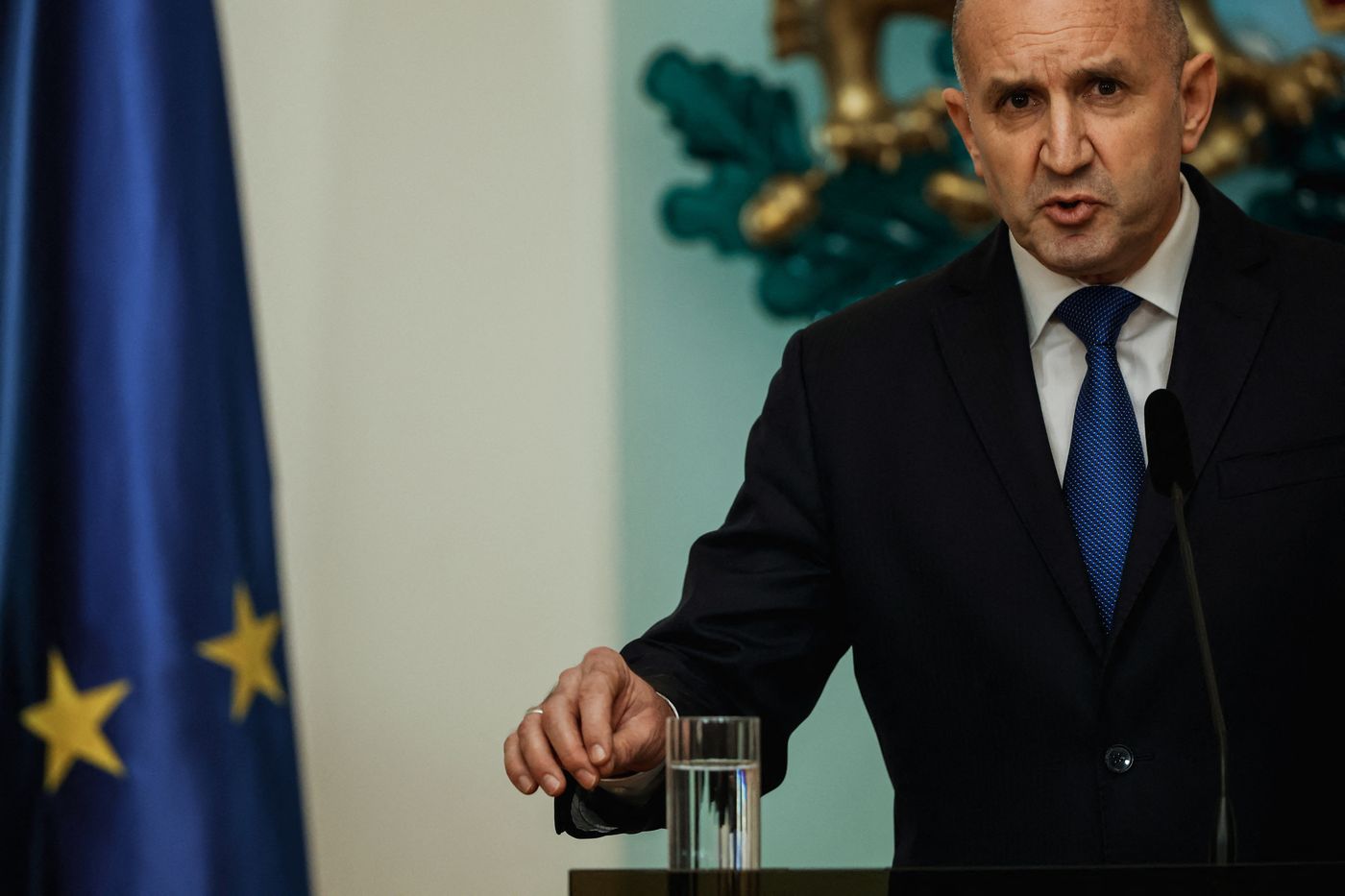 Photo de Roumen Radev lors de l'annonce de sa démission