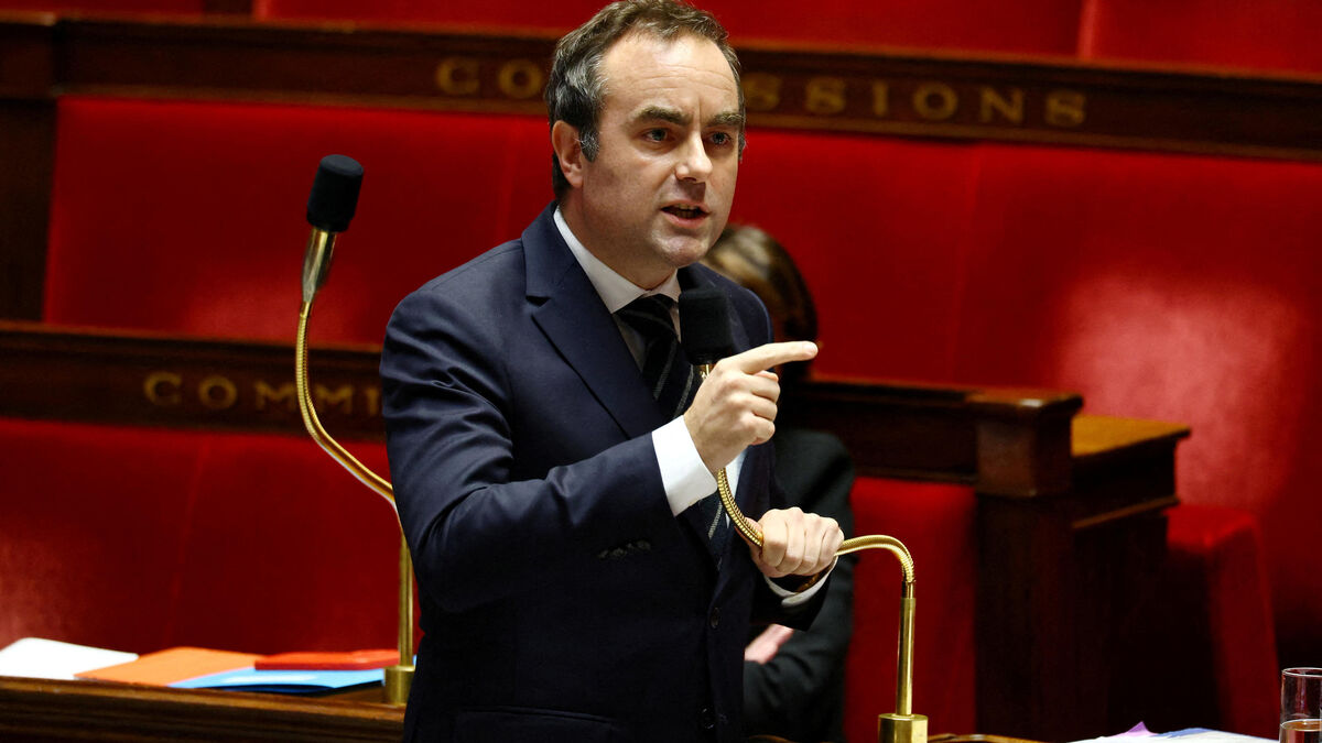 Réunion du gouvernement sur le budget