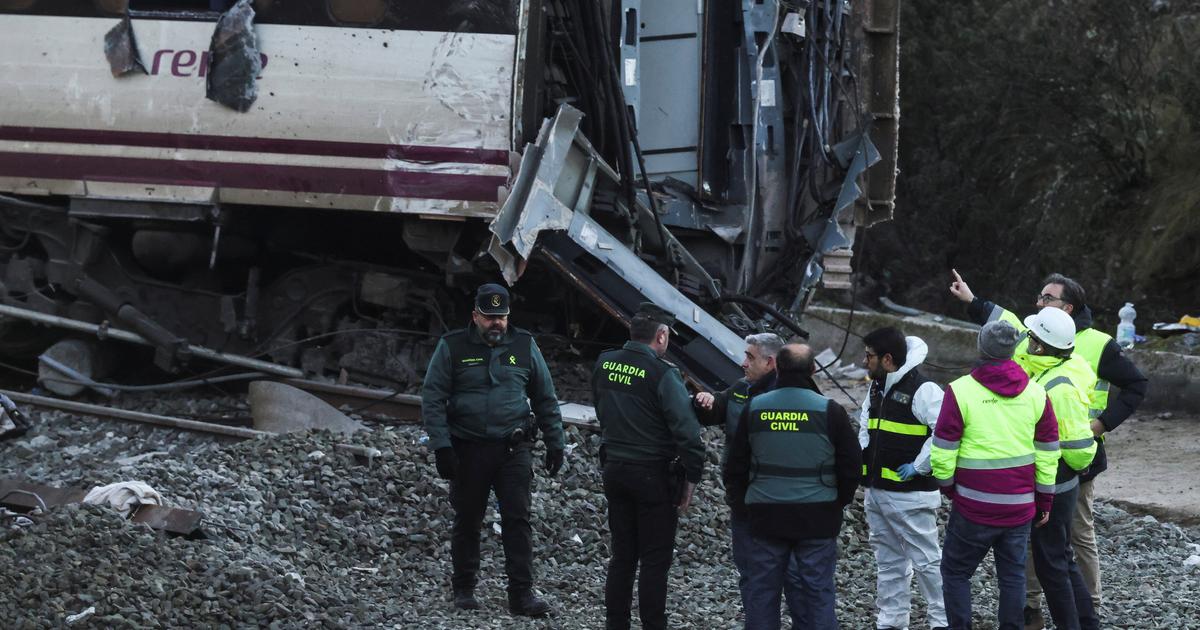 Vue d'un train impliqué dans l'accident près d'Adamuz