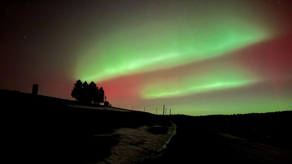 Aurores boréales au-dessus des Alpes et Bretagne