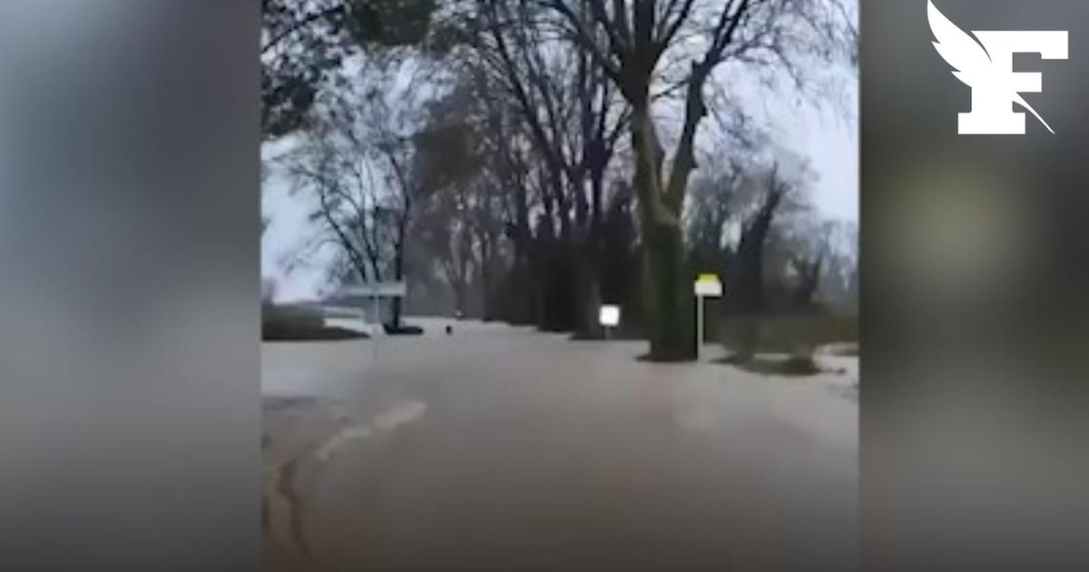 Vues des inondations et des routes coupées dans l'Aude
