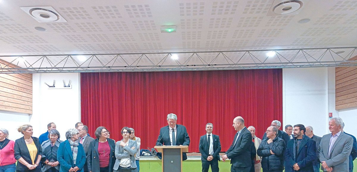 Maire Claude Maugan lors de la cérémonie des vœux à Echillais