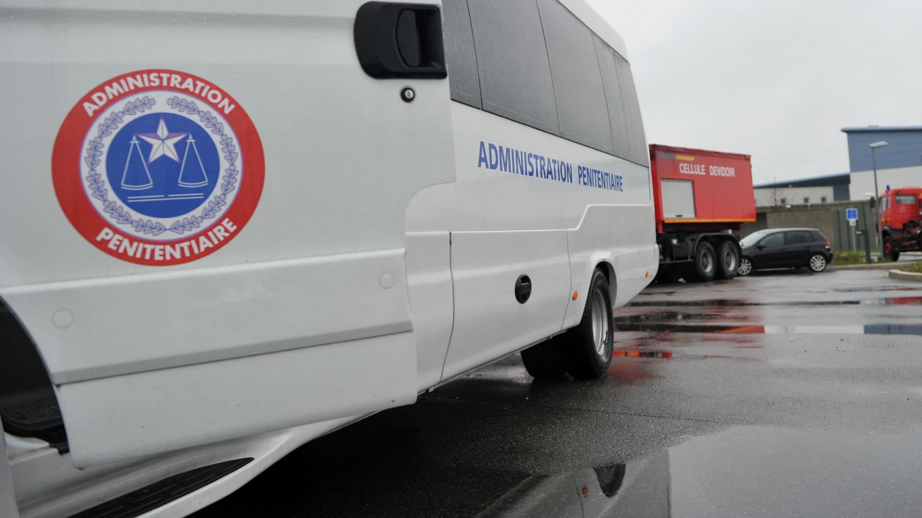 Véhicules de l’administration pénitentiaire incendiés à Chambéry