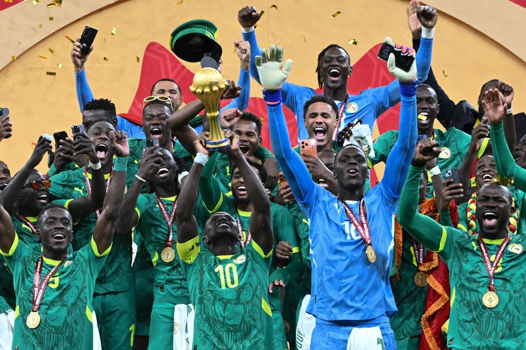 Supporters dakarois lors de la parade des Lions