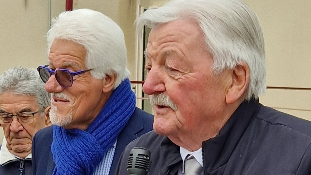 Maire Guy Jauffred entouré de ses adjoints lors des vœux à Fontienne