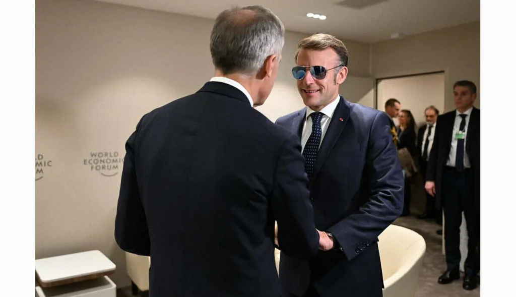 Macron à Davos: appel à la coopération et à l'Europe