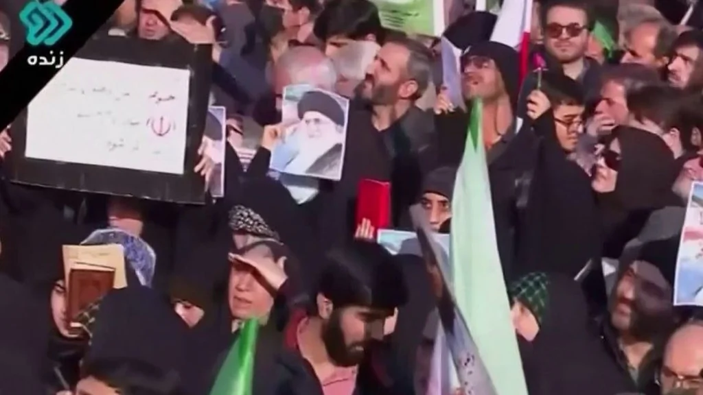Manifestations en Iran: répression et appel au changement
