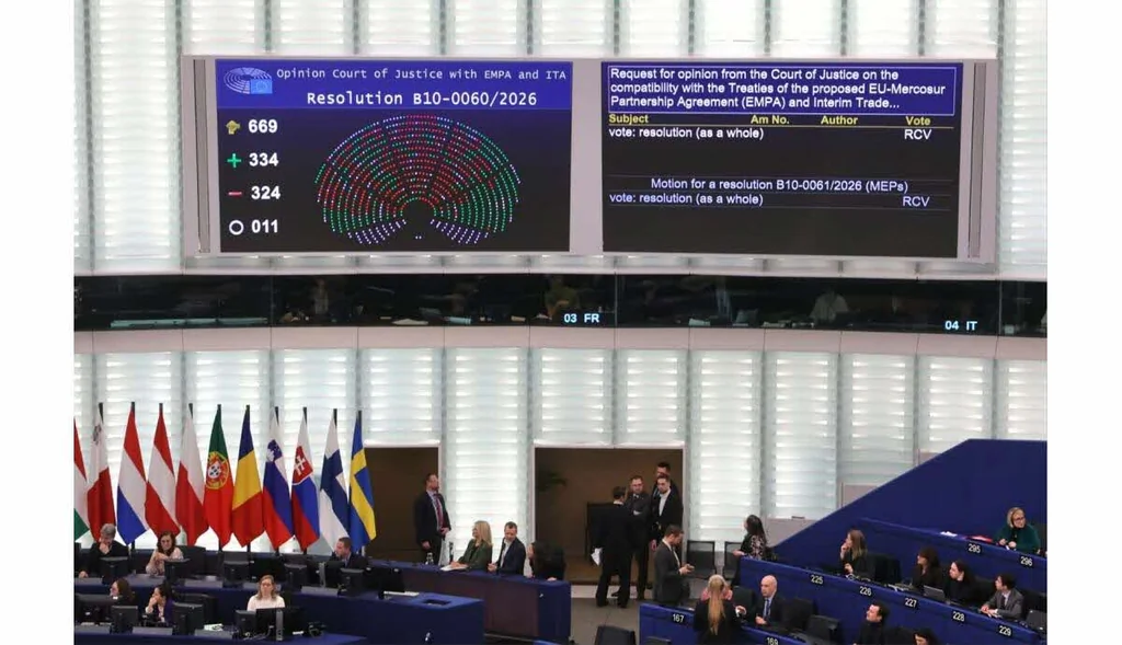 Mercosur: le Parlement saisit la CJUE et les agriculteurs à Strasbourg