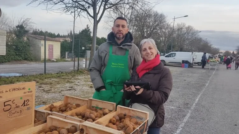 Mireille Latreille devient la nouvelle placière du marché agricole de Velleron