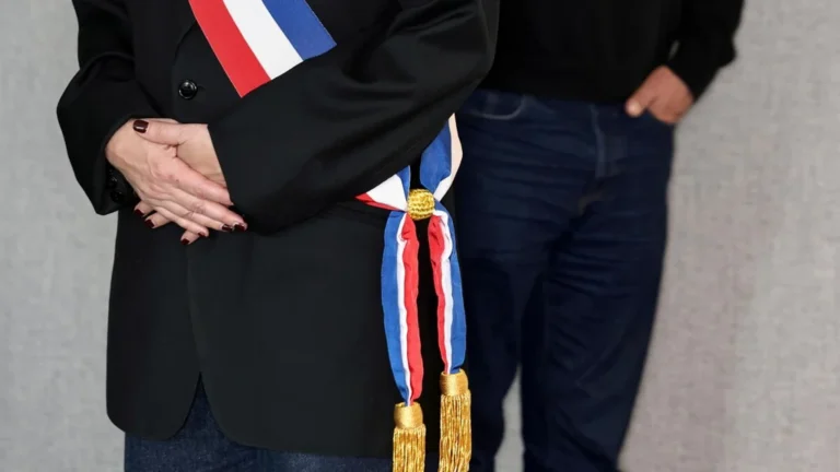 Municipales 2026 : le maire d’Ouges Jean-Claude Girard repart en campagne après son agression