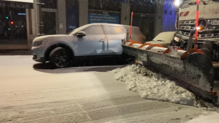 Perturbations majeures dans la circulation à Lyon dues à la neige et au verglas