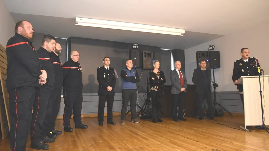 Sainte-Barbe: pompiers honorés, promotions et solidarité