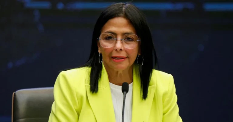 Venezuela: Delcy Rodríguez assure l’intérim après Maduro