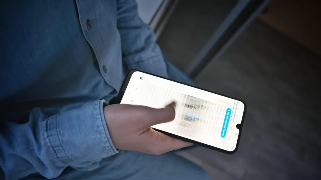 Vérification d'âge sur les réseaux sociaux: enjeux et contrôles