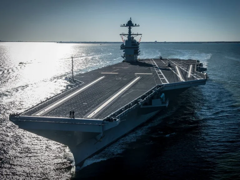 Déploiement militaire US massif près de l'Iran : ce qu'il faut savoir