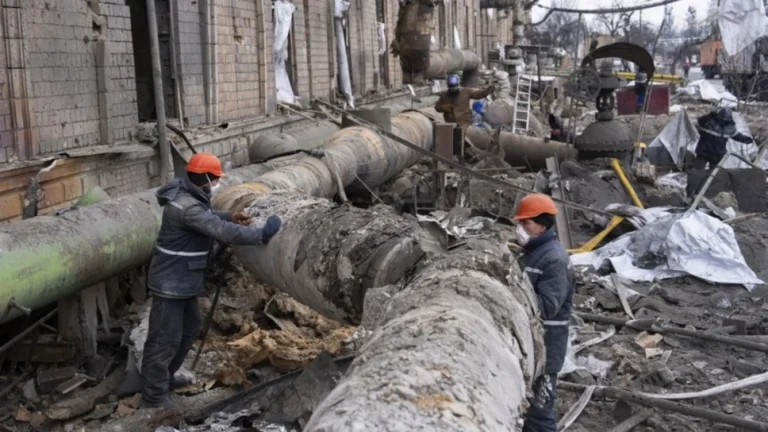 Guerre Russie-Ukraine : bilan et faits marquants – jour 1 442