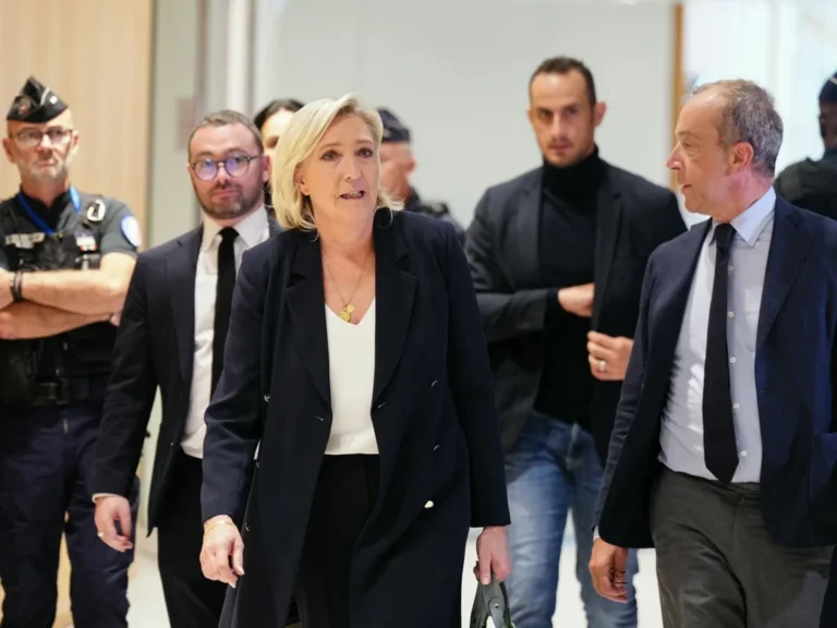 Procès de Marine Le Pen : risque d'exclusion des présidentielles 2027