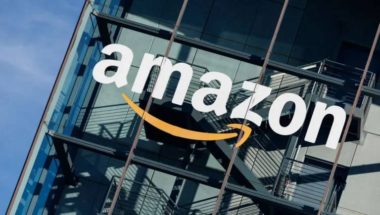 Amazon annonce 16 000 suppressions de postes liées à l'IA