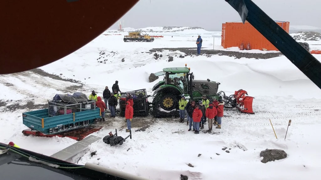 Antarctique: plongeur français retrouvé sous la glace à 300 m