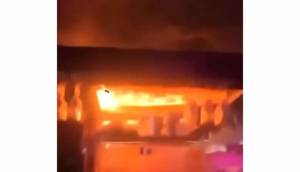 Crans-Montana: la mousse du plafond du bar se révélait fragile