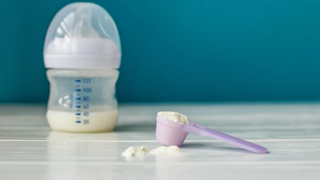 Danone élargit le rappel de laits infantiles à d'autres marchés